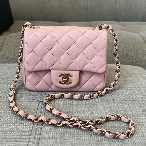 Chanel 22a Light Pink with Light Gold Hardware Square Mini Lambskin - Picture 13 of 17